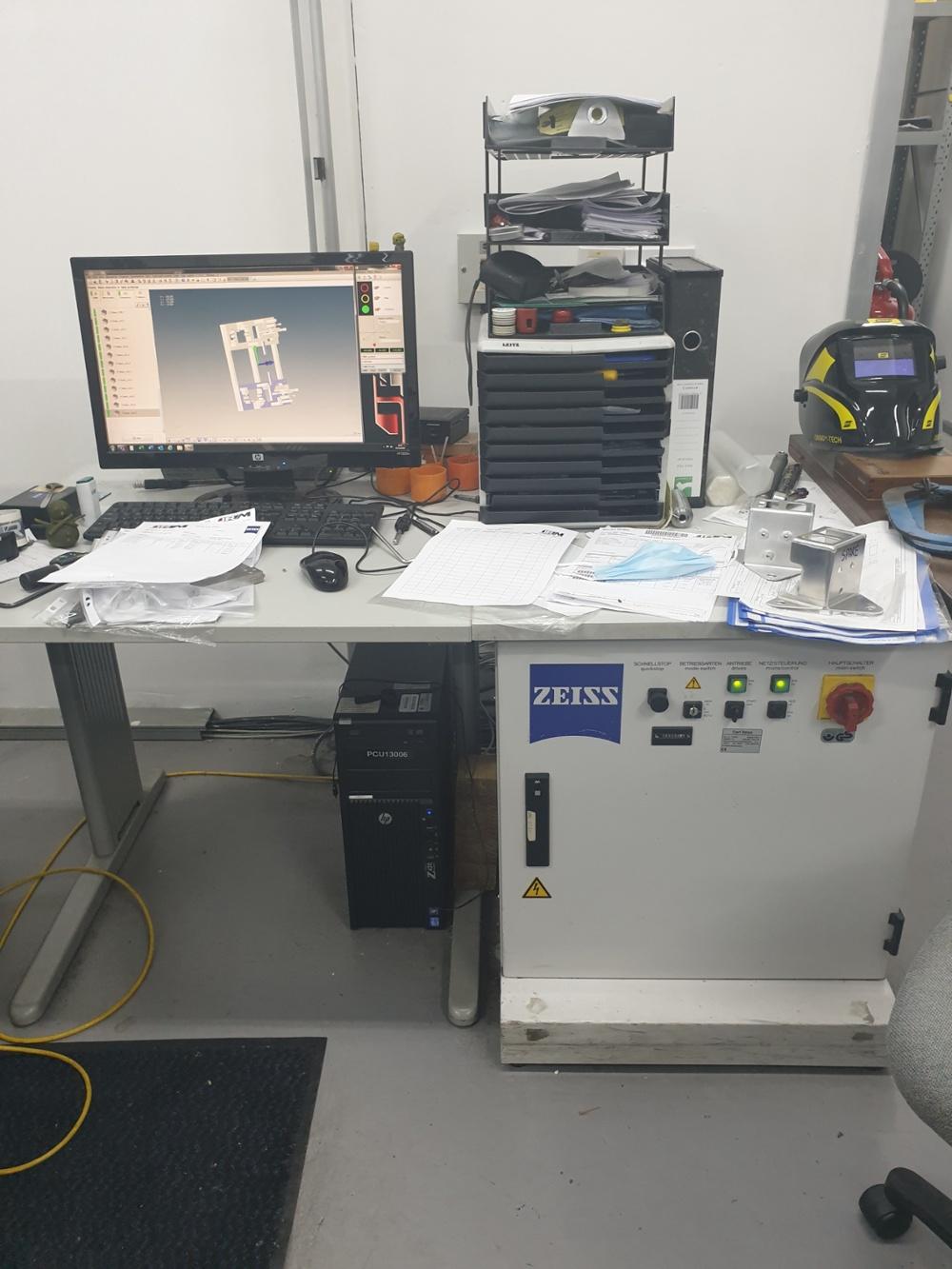 ZEISS Prismo 7  2001
